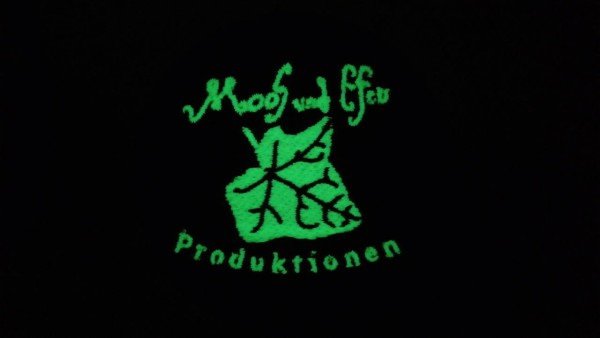 Moos und Efeu Patch glown in the dark